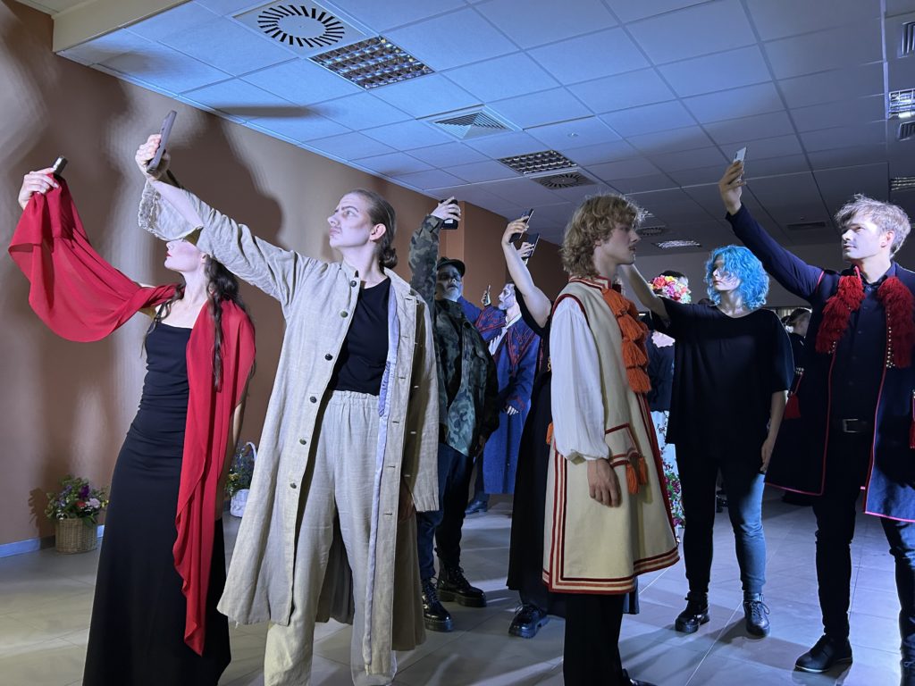 Przedstawienie przygotowane przez Dziennikarskie Koło Naukowe UKEN oraz Grupę Teatralną Anima.