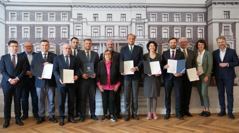 Mądre Wioski, Przedmieścia w Mieście. Podpisane porozumienie, które ma sens Mądre Wioski, Przedmieścia w Mieście. Podpisane porozumienie, które ma sens